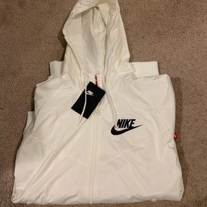 BRAND NEW WHITE NIKE WINDBREAKER